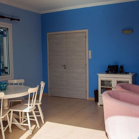 Irimar Retreat Managed By Hilltop Residences Mikrá Mandínia 外观 照片