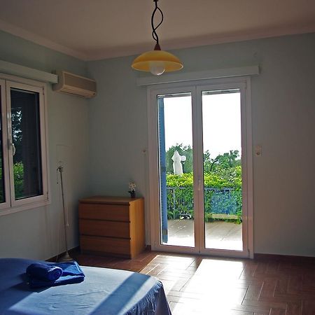 Irimar Retreat Managed By Hilltop Residences Mikrá Mandínia 外观 照片