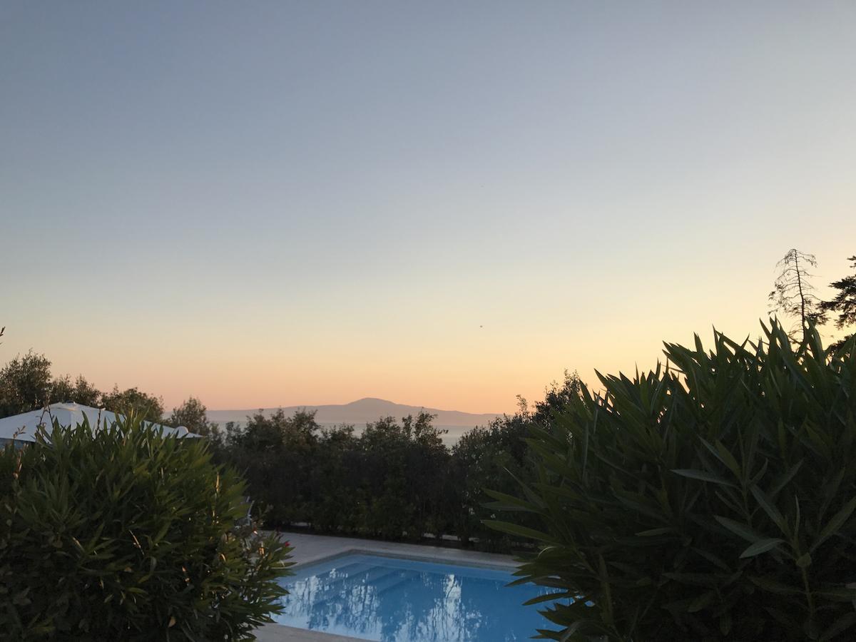 Irimar Retreat Managed By Hilltop Residences Mikrá Mandínia 外观 照片