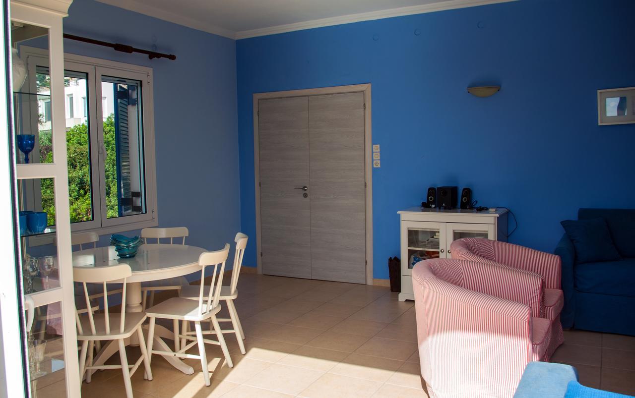 Irimar Retreat Managed By Hilltop Residences Mikrá Mandínia 外观 照片