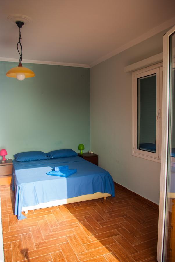 Irimar Retreat Managed By Hilltop Residences Mikrá Mandínia 外观 照片